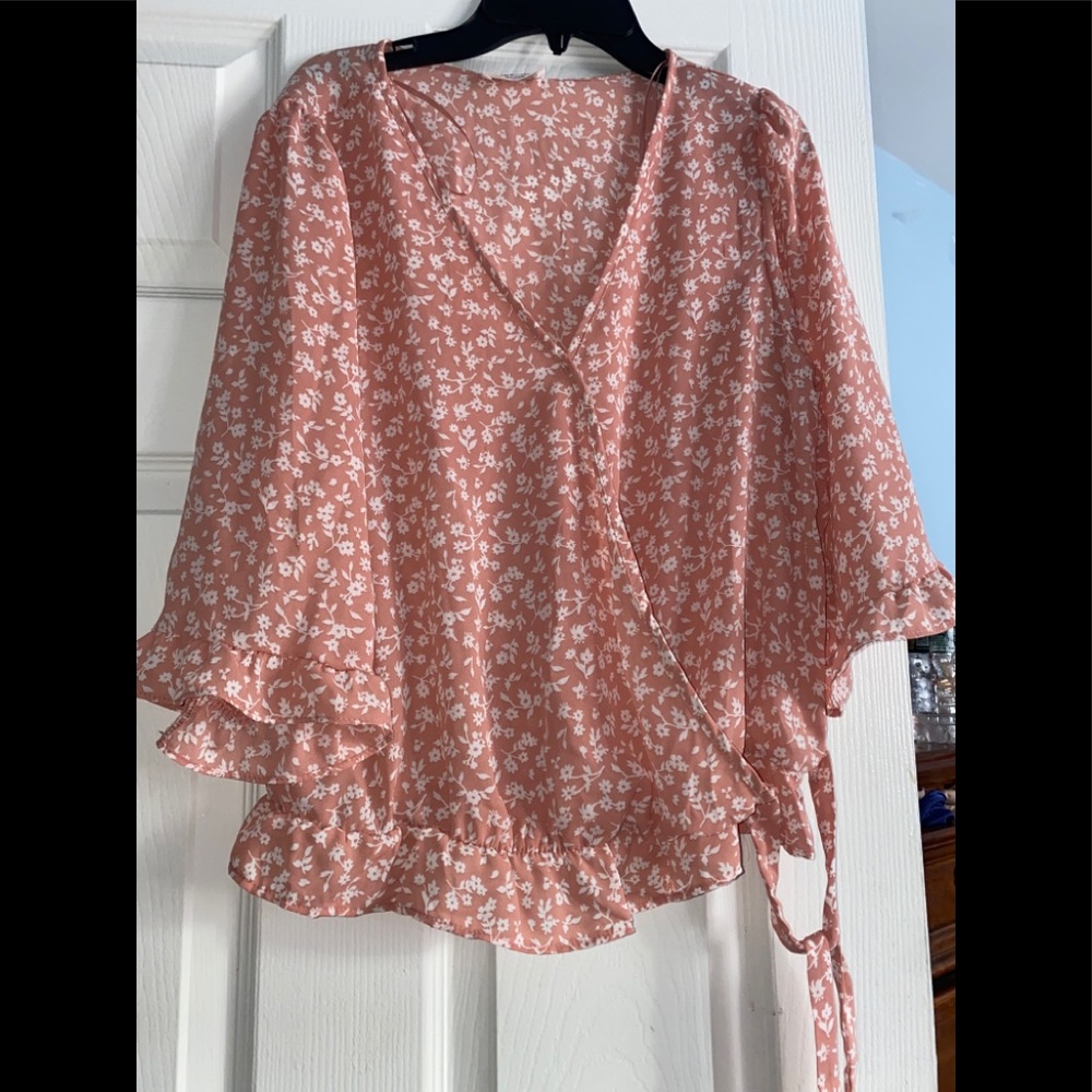 NWT Pink and white blouse
